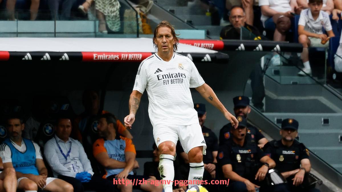 pg电子在线下载-火箭队球星保罗高清比赛图片及表现介绍